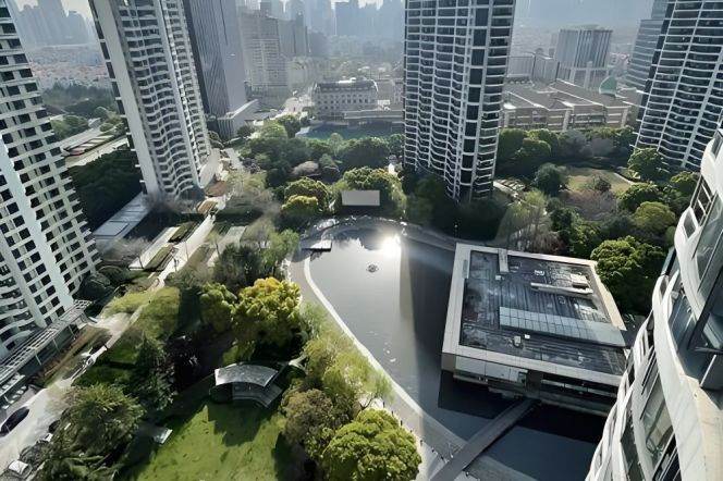 modern 3brs floor heating nice bar modern furniture near line 6 and close to Lujiazui 25.5K