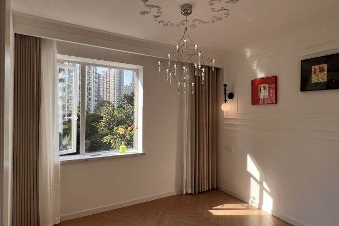 3 Brs, 2 Baths with Open Balcony/Floor Heating/Central ac/Oven, 150 sqm @ Wuning metro L13