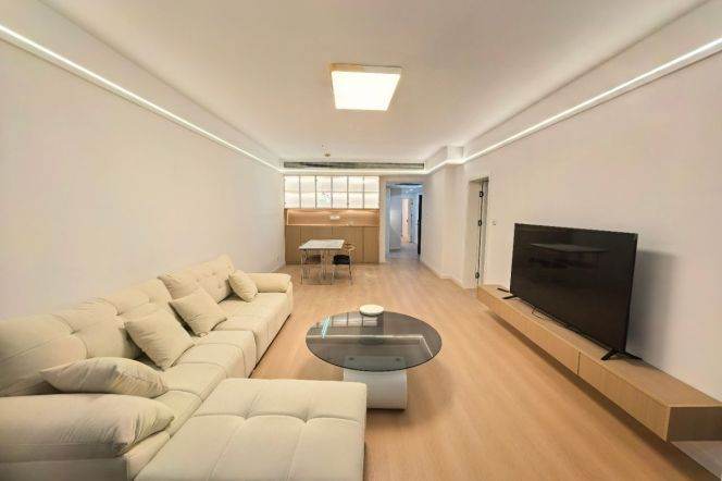 modern big 2brs floor heating brand new furniture near Yu yuan road beside line 2,11 