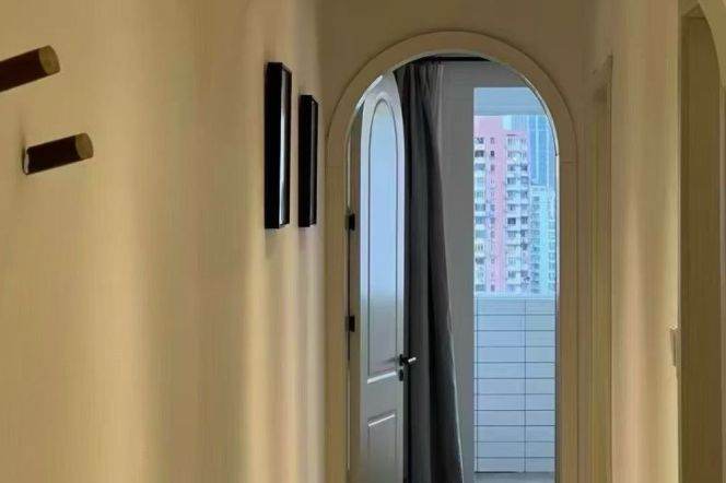 Modern 1+1br/100sqm &elevator/oven @Jiangsu Rd & Line 2/11