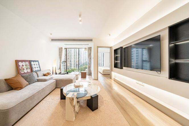 modern brand new 2 brs floor heating brand new furniture beside Su zhou river 17K