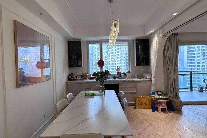 Lujiazui/5br3bt/central AC/floor heat/outdoor balcony/tennis court/pool