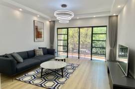 Lujiazui/3br2bt/central AC/floor heat/oven/outdoor balcony/club/tennis court/pool