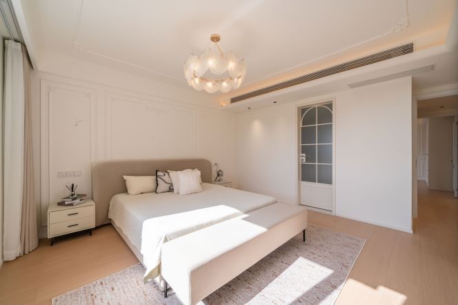 Zhongshan Park subway station, 185 square meters, large 3-bedroom, super large living room