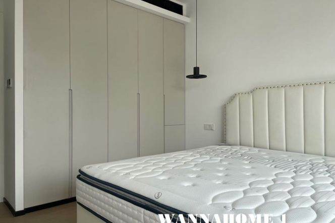 Large Balcony+Awesome View+Spacious&Modern 3Brs 2Baths Apt+L9/8 Lu Jia Bang Rd+Xin Tian Di