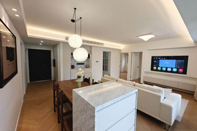 Brand New,2Br+storage room,Nr Jiang Su Rd station,L2,11