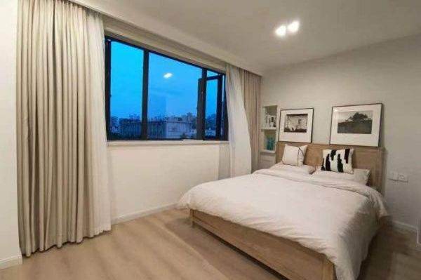 3 Brs, 2 Baths with Floor Heating/Central ac/Oven/Dish washer, 180 sqm @ Hongqiao metro L10