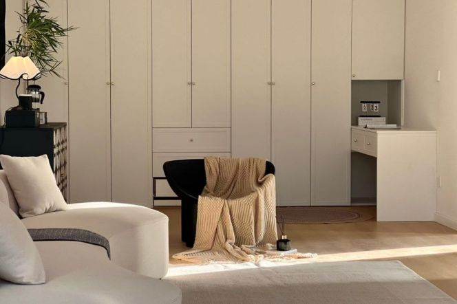 Excellent 2bedrooms elevator Apt+floor heating+oven near L2/11Jiangsu Rd