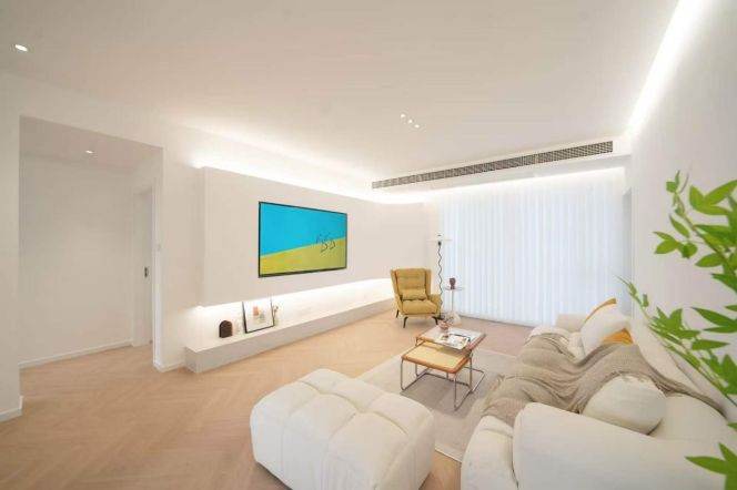 Cream-style Residence | Steps to Top International Schools in Green City, Pudong