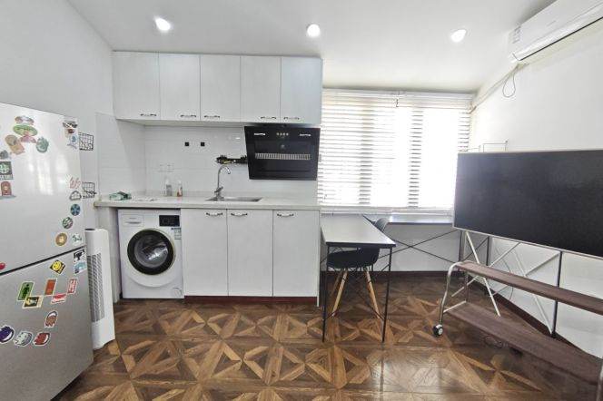 Cozy loft 1br 1lr on S xiangyang rd