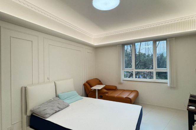 Lujiazui/4br2bt/central AC/floor heat/oven/club/tennis court/pool