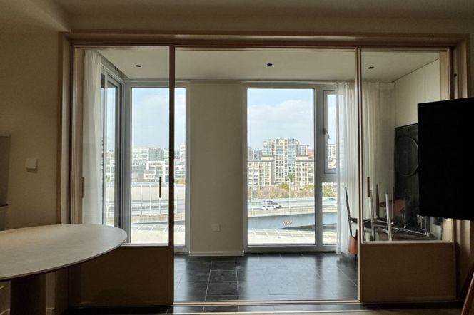 Spacious & Sunny 2Br +Balcony + Heating | Next to L2 Weining rd metro station | River view
