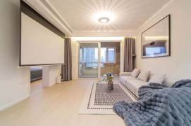 modern 3brs balcony floor heating nice view  beside big park in Gubei 25K