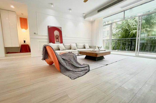 Spacious 2Br,2Bathrooms,outdoor balcony,Nr L2, Wei Ning Rd