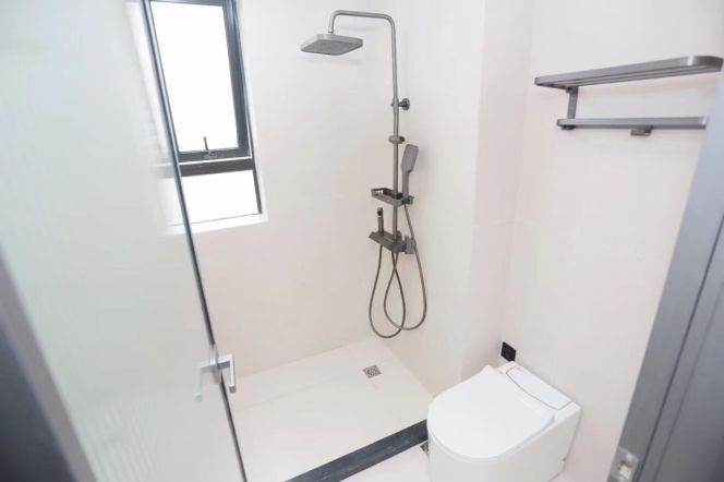 bright -modern -1bed with elevator @ line 7 changping road 