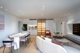 modern 3brs wall heating modern furniture near Xujiahui Jiaotong university 21K