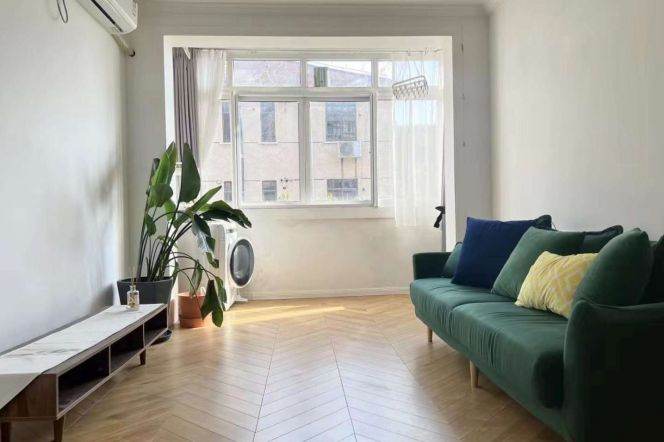 Changshu Rd. bright and cozy 1br green view