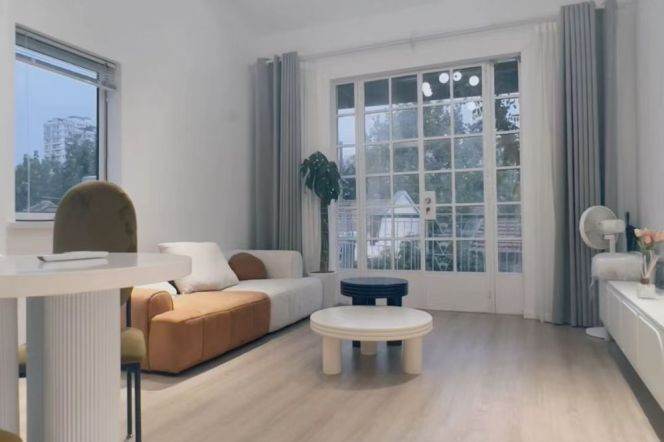 Bright 2Br w. Balcony &Heating @Iapm