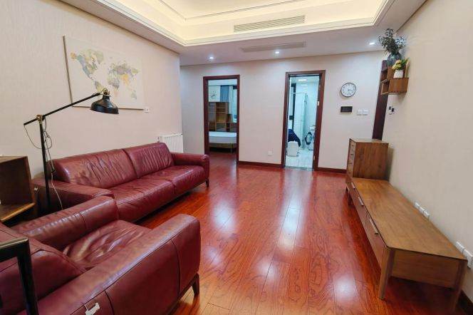 Good layout 3 br in quiet place near ZhangJiang + Century Park  . L 7 JinXiu rd st