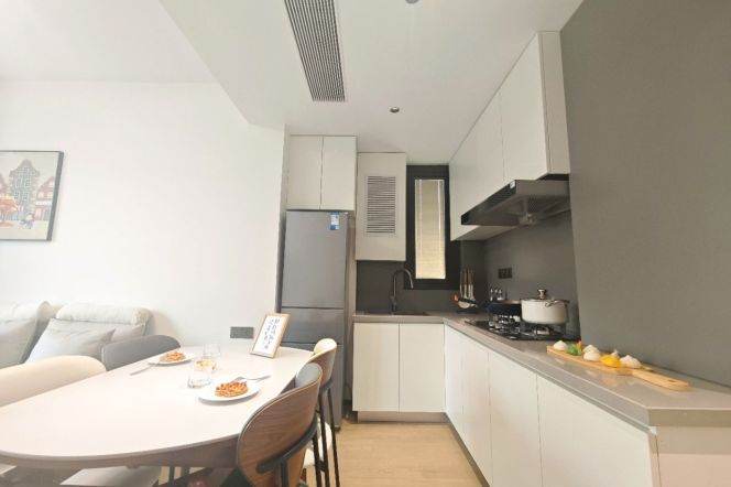 2br, new compound, subway L11Jiading Xincheng, Malls, 5.3k