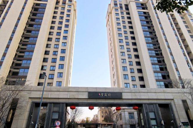2br, new compound, subway L11Jiading Xincheng, Malls, 5.3k