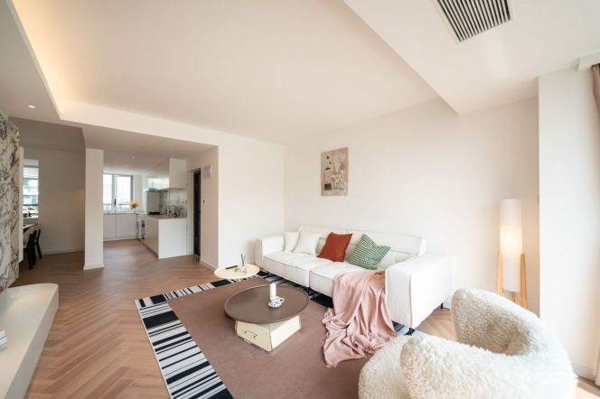 Moder3brs with floor heating belong to Xintiandi area