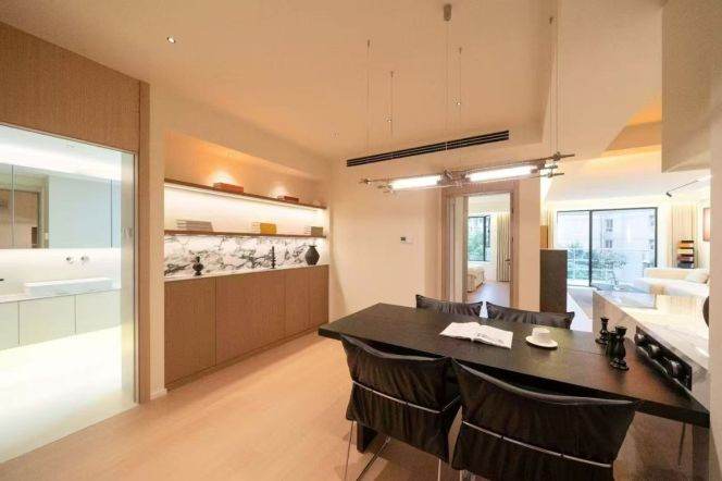 Modern 2brs plus 1study room beside Su zhou river