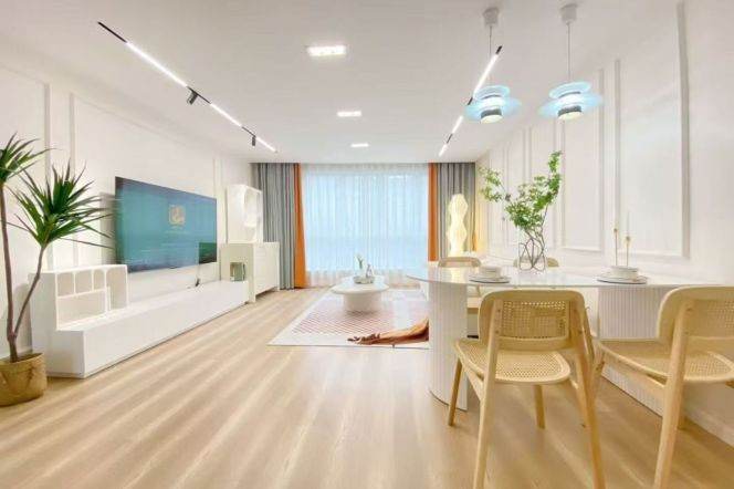 modern 4brs floor heating modern furniture near Lujiazui and century park only 22.3K