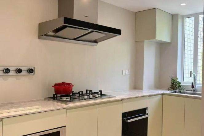 Modern 3brs with floor heating  belong to Jing an temple