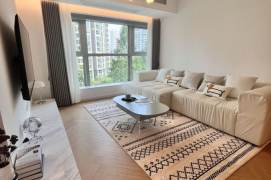 Changping Rd metro/2br2bt/central AC/floor heat/oven/free club/tennis court/pool