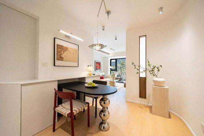 modern and cozy,1br 2lr,luxury decoration,nice compound