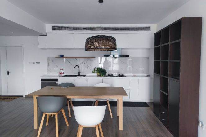 modern 3brs floor heating modern furniture near Xintiandi line 8,9,10,13,14only 23.5K