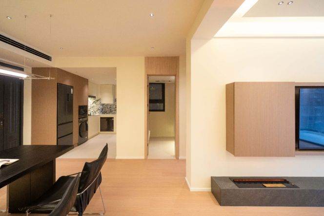 Wuding Rd metro/2br1bt/central AC/floor heat/oven/outdoor balcony