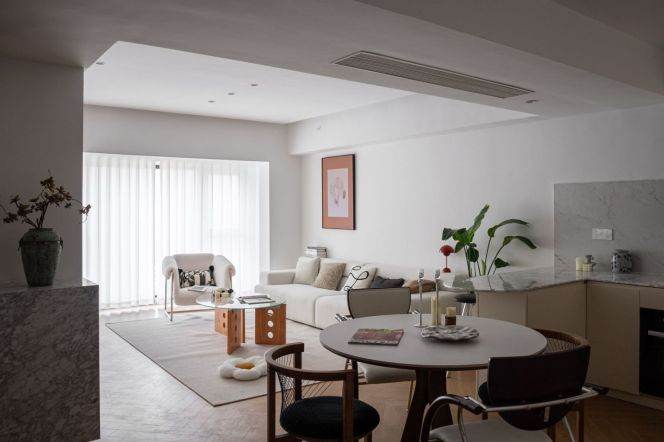 Spacious bright 2br/2bt@Hanzhong rd 130sqm with ceiling to floor windows