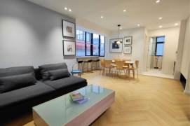 Bright Quality Huge Living Room Heating/Central AC@Jing’an