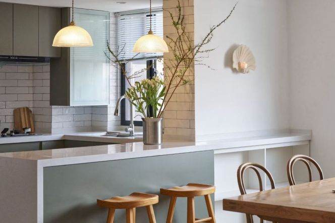 Modern 2br/120sqm &elevator@Middle Huaihai Rd &Line 1/13