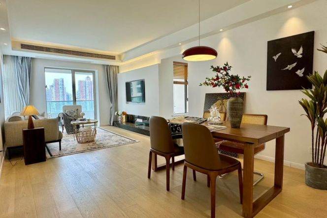 Changping Rd metro/2br2bt/central AC/floor heat/oven/dishwasher/free club/tennis court