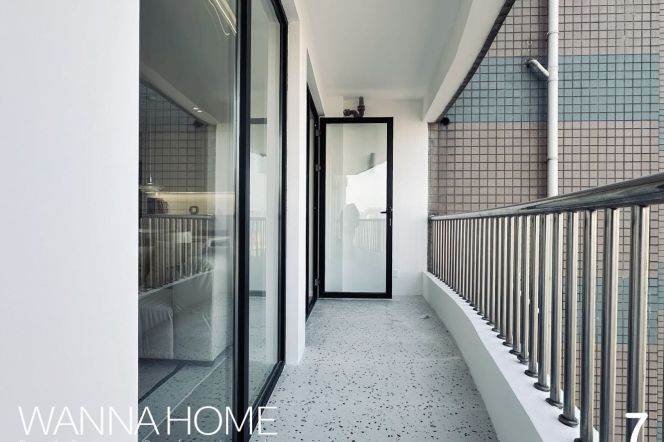 Attractive Wide Living+dining+Balcony/Line 7/13 MT/Suzhou Creek/Bathtub/Large Storages/Cozy4br2bt