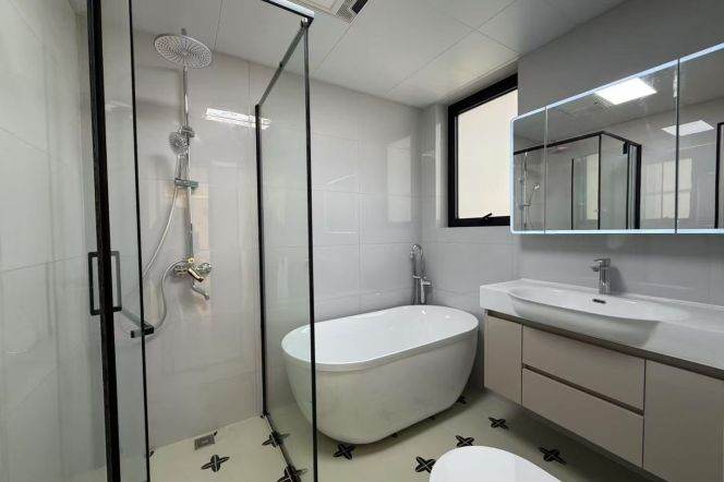 Yili Rd metro/3br2bt/central AC/floor heat/oven/bathtub