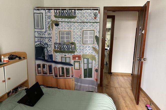 Sunny & Super Spacious 3 Bed 2 Bath Apt on the Border of Putuo and Jing'an