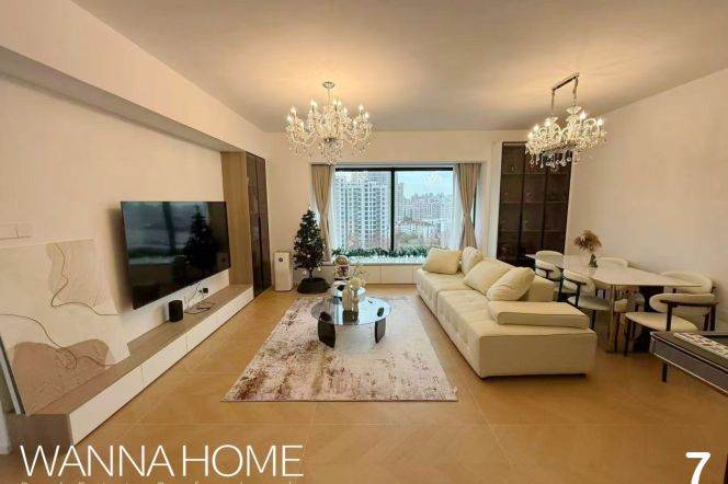 Luxury Compound/Xujiahui+Caohejing/Fantastic View/Large Storages/Heater/Cozy3br2bt