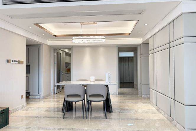 Premier 175m² 3BR Residence in High-End New Compound/Lujiazui