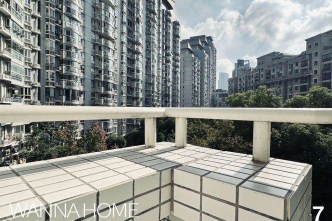 Garden Compound/Line 1/12/13 MT/Suzhou Creek/Elevator/Open Balcony/Large Storages/Cozy2+1br2bt