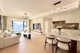 Yili Rd metro/3br2bt/central AC/floor heat/oven/bathtub