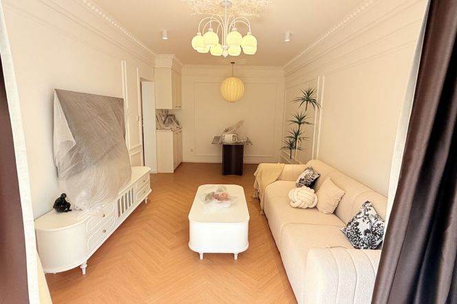  Fresh bright 2brs Nr lujiabang road M8/9