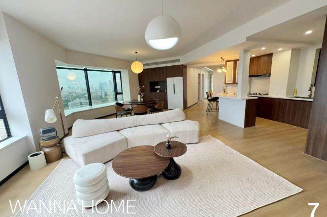 Super Price+Huge Living+Dining+French Windows/Line 1/12 MT/Large Storages/Cozy3br2bt