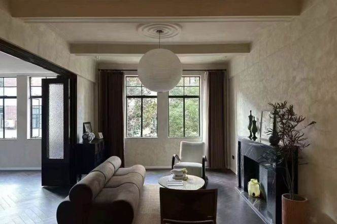 Old decent house in west Nanjing Road