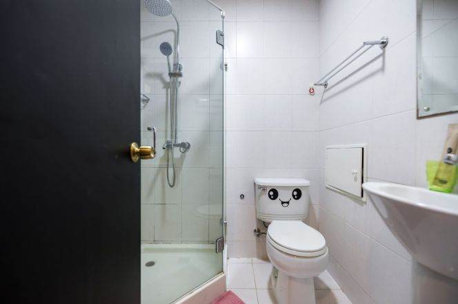 Designer Industrial-Chic Studio | Prime Jing'an Location | High-Floor with City Views