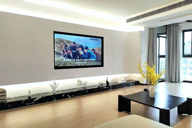 Brand new decoration 3brs with floor heating in Gubei 