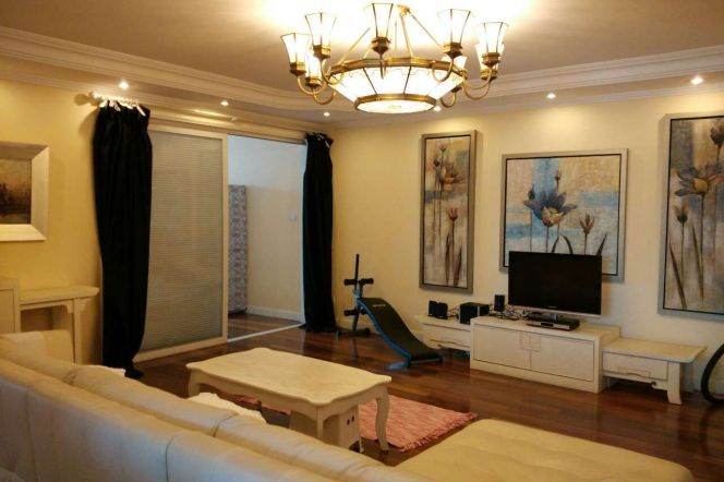 Spacious Shared Apartment Available in Jing’an Area